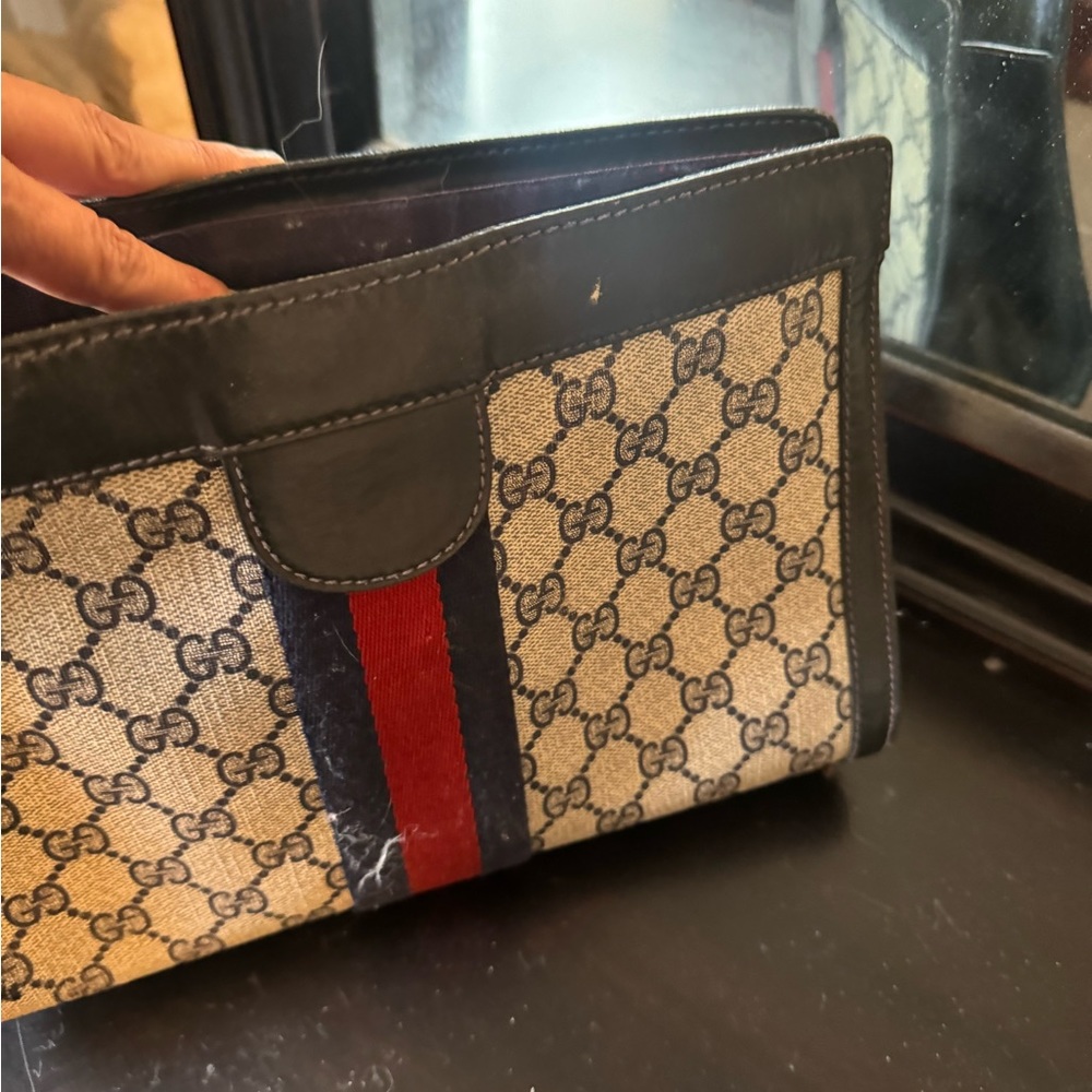 Authentic Gucci clutch